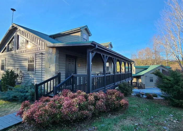 Lodge At Tellico